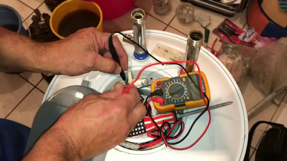 Ремонт водонагревателей Electrolux в Похвистневе — выгодная цена от 2358 руб., Мастер24