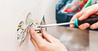 Электромонтажные работы в Похвистневе от Мастер24 — электромонтаж под ключ, цены от 1640 руб., заказать услуги